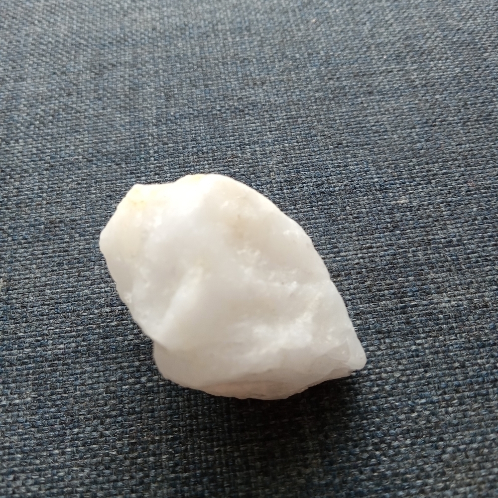 Raw milky quartz - Picture 5 of 7